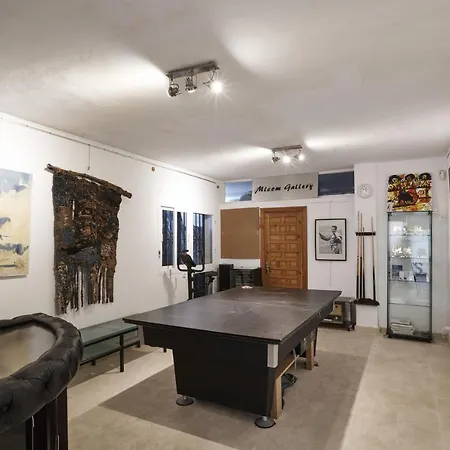 Pinsapo Villa *