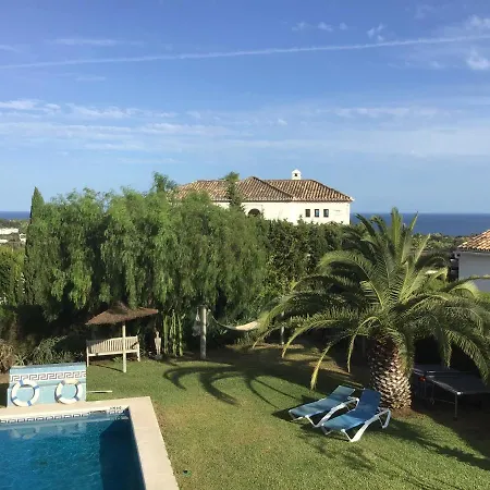 Pinsapo Villa *